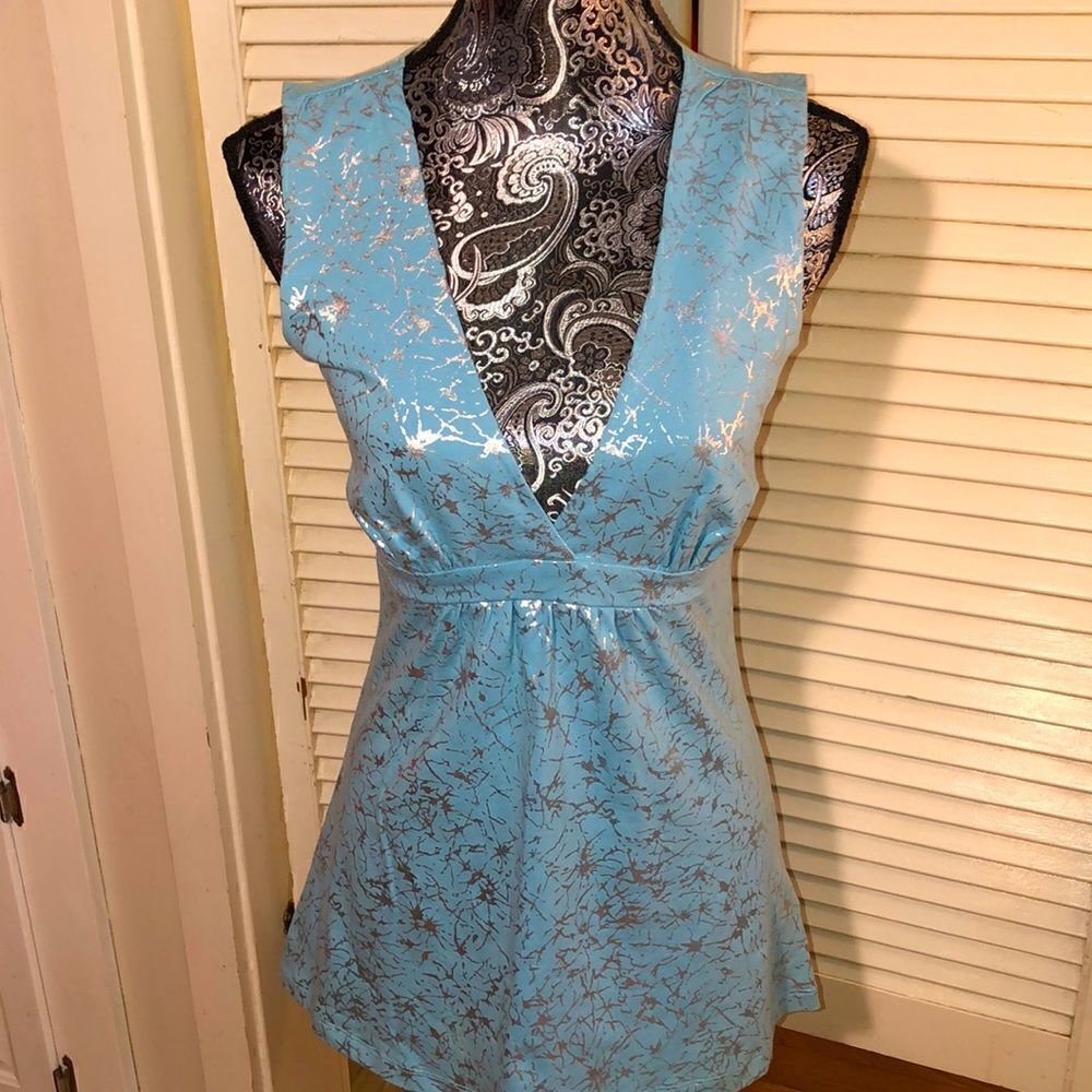 NWOT Grecian Low V-neck Stretch Tunic by Anchor Blue.